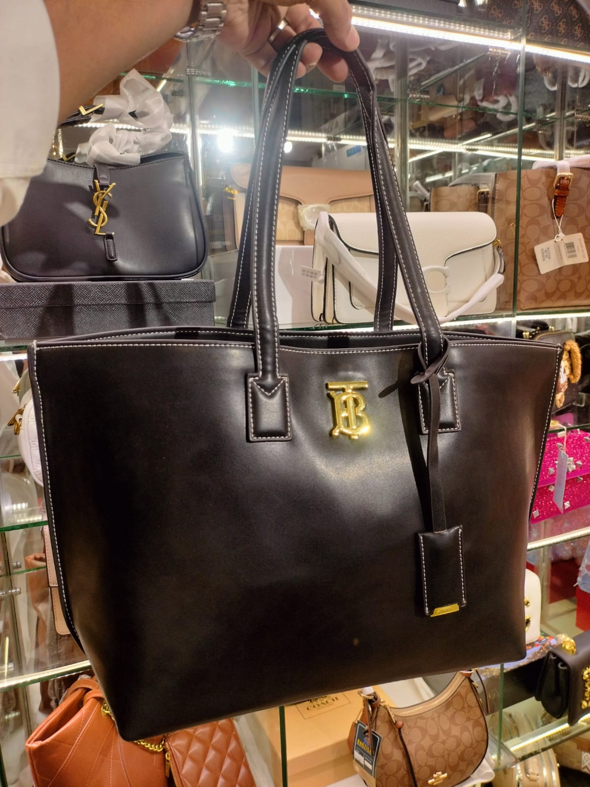burberry tote bag