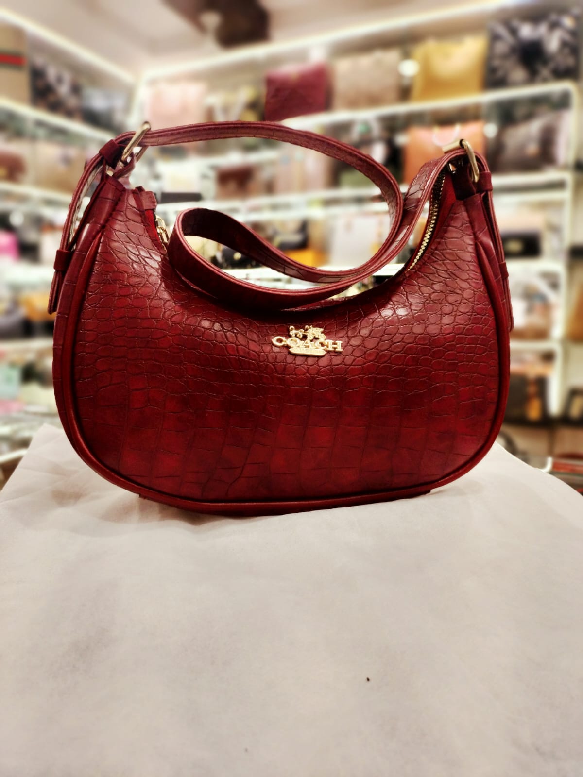 coach moon shape shoulder bag