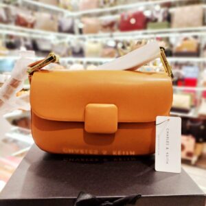 koa square push lock shoulder bag 