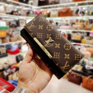 louis vuitton wallet dark brown with lv design