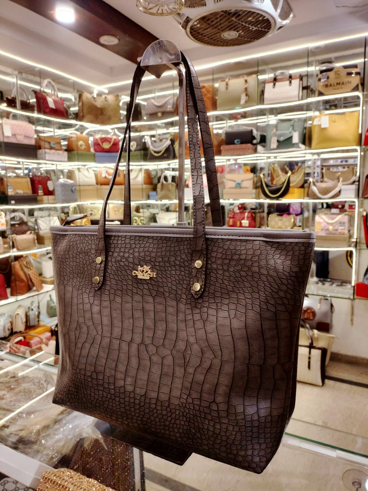 modern chic tote bag for women – lightweight & durable