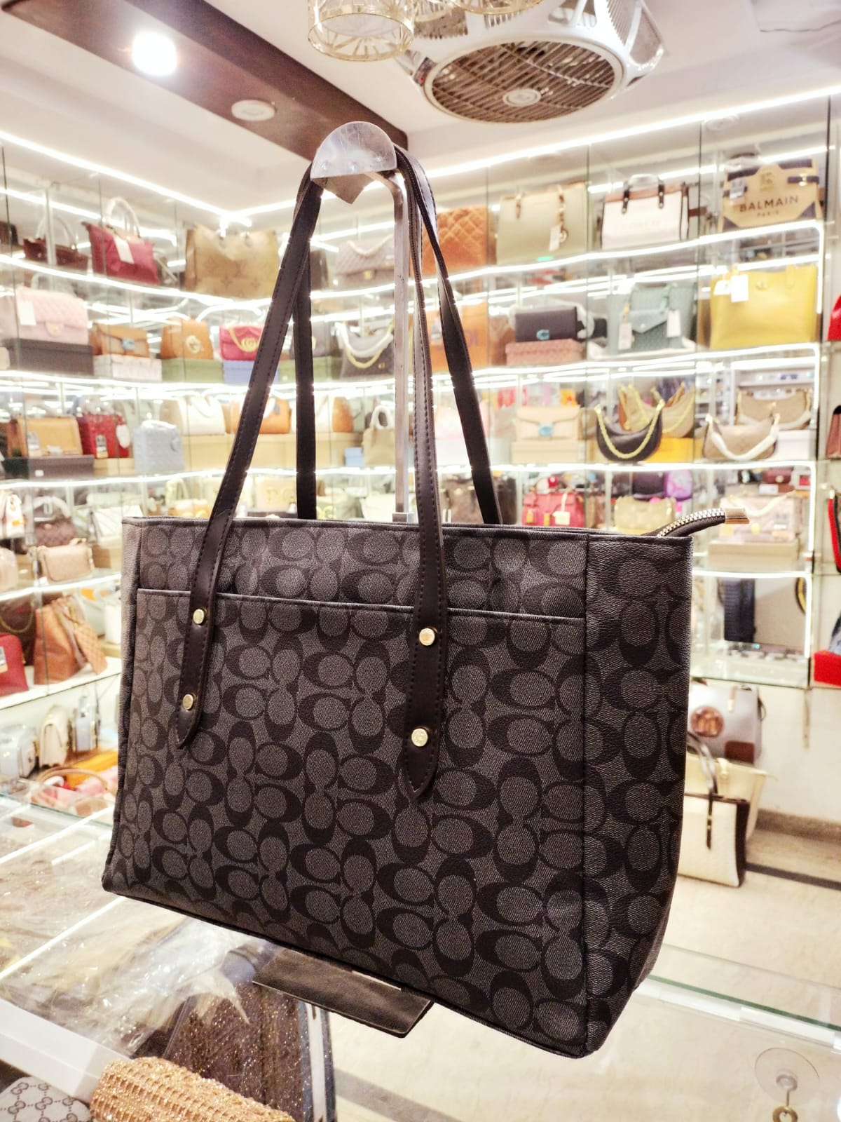classic women’s tote bag for travel, shopping & office