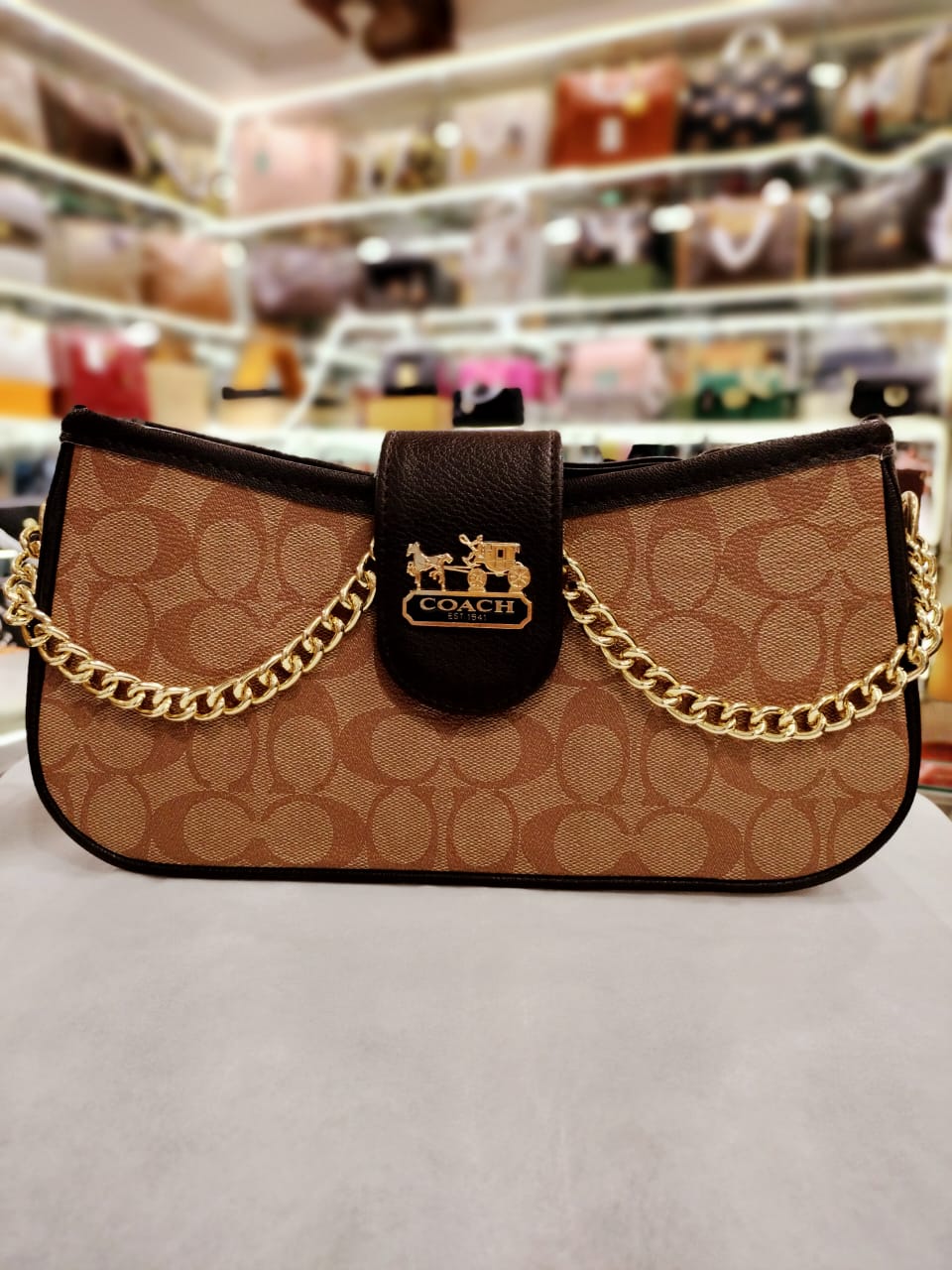 classic boat shape chain bag for women – stylish everyday wear